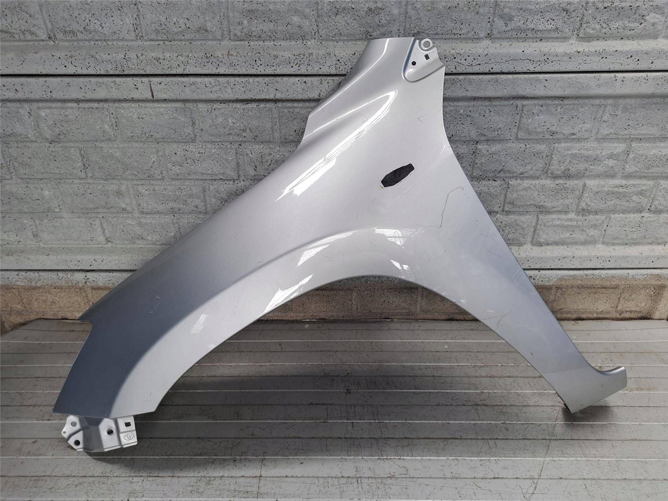 TOYOTA RAV4 RAV-4 2006 - 2010 BŁOTNIK LEWY PRZÓD ORYGINAŁ (17831192124)