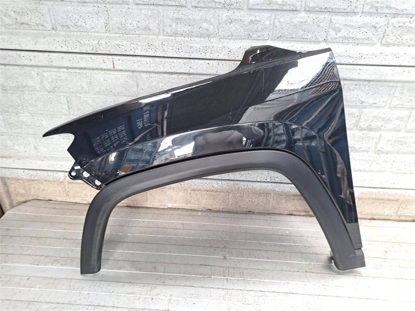 JEEP COMPASS 2017-2024 LIFT BŁOTNIK LEWY PRZÓD ORYGINAŁ (17831196595)