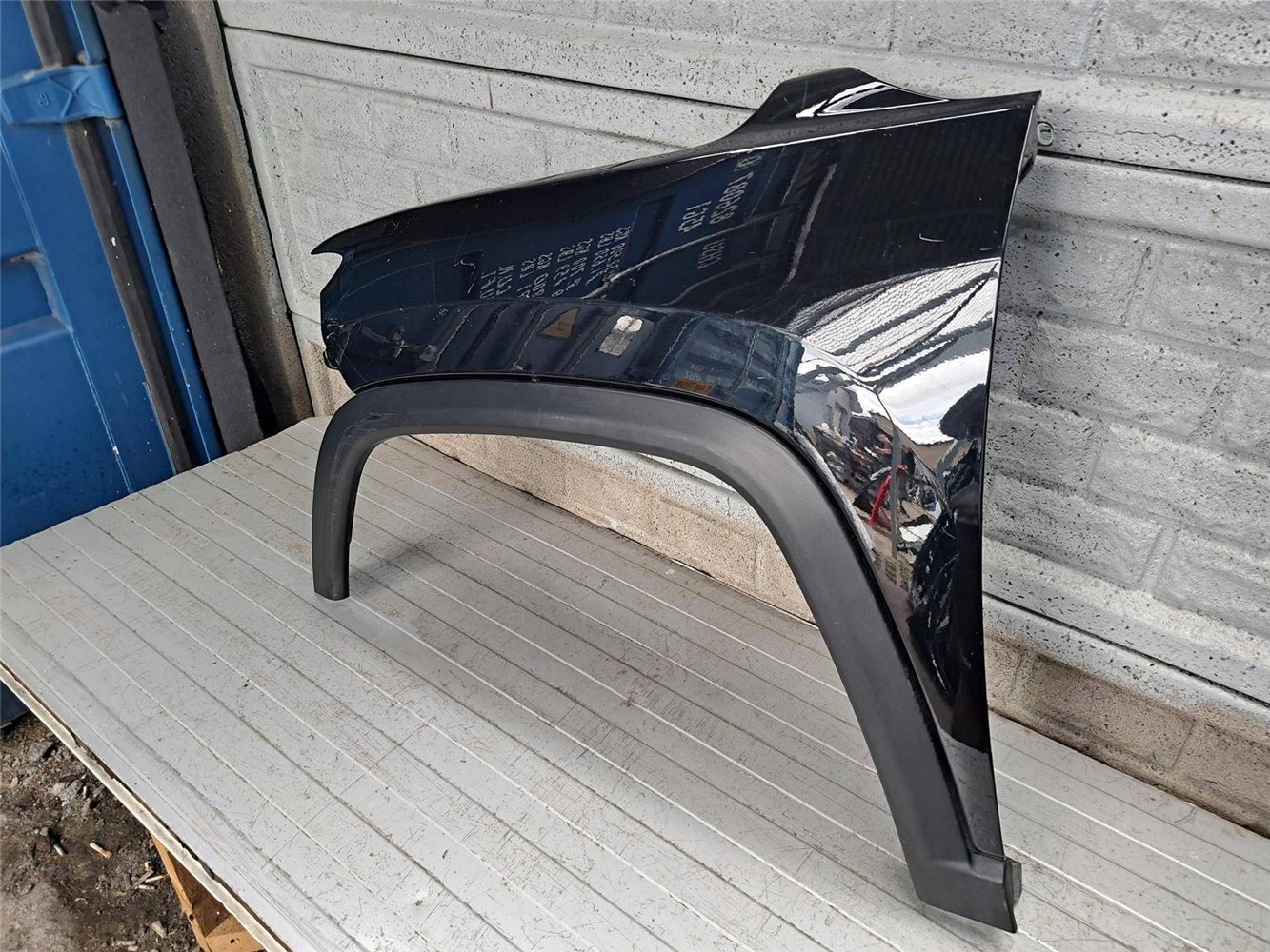 JEEP COMPASS 2017-2024 LIFT BŁOTNIK LEWY PRZÓD ORYGINAŁ (17831196595)