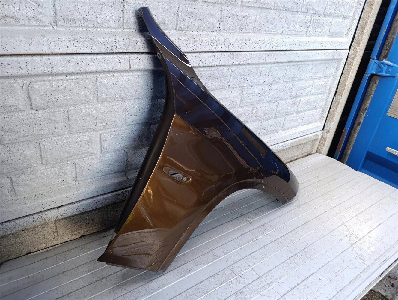 BMW X1 E84 2008-2013 BŁOTNIK PRAWY PRZEDNI ORYGINAŁ (17834030522)