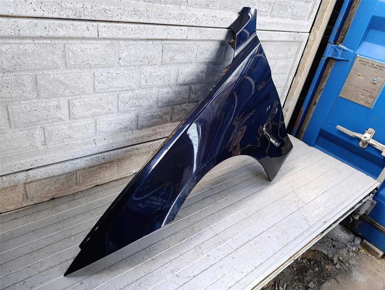 BMW IV 4 F32 F33 F36 BŁOTNIK LEWY PRZEDNI ORYGINAŁ (17834040280)