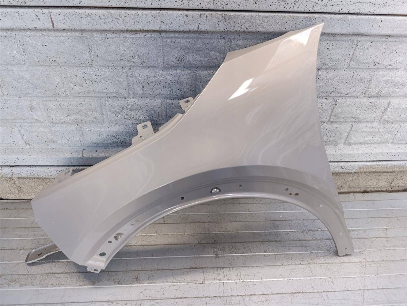 ALFA ROMEO JUNIOR 24- BŁOTNIK PRZEDNI LEWY ORYGINAŁ (17834052566)