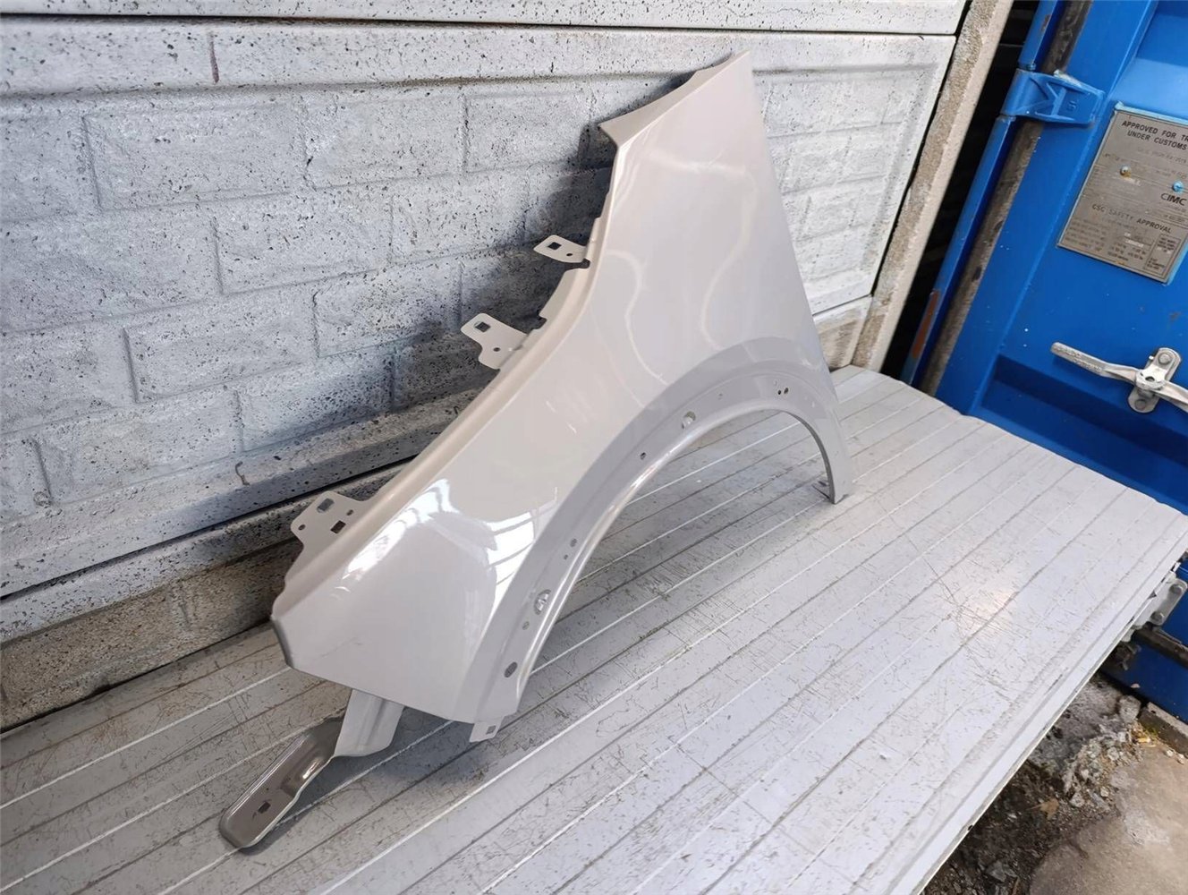 ALFA ROMEO JUNIOR 24- BŁOTNIK PRZEDNI LEWY ORYGINAŁ (17834052566)