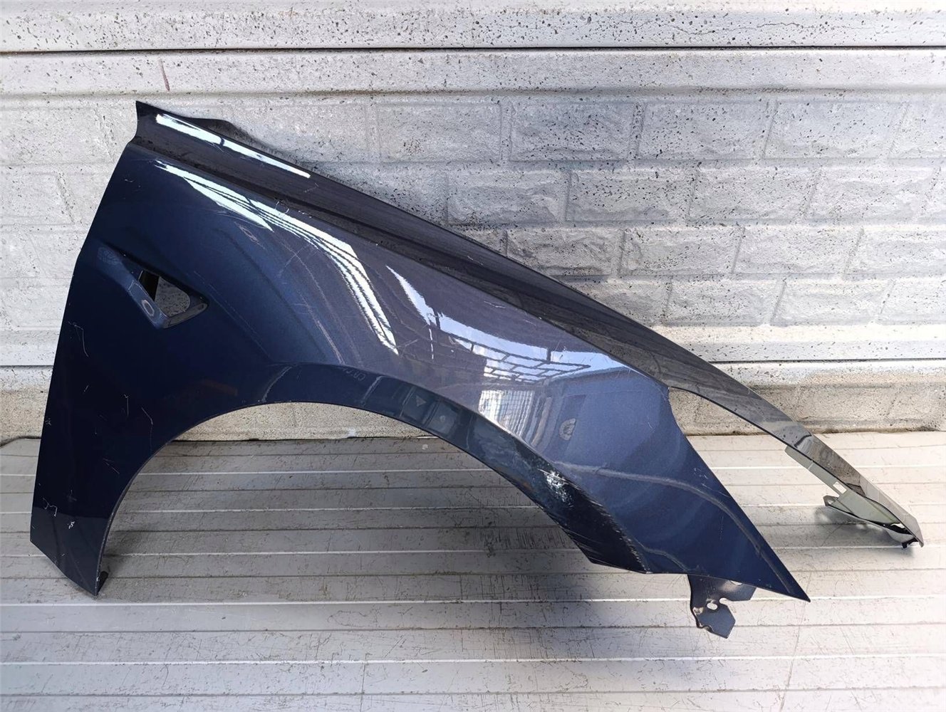 TESLA 3 III 2017-2023 BŁOTNIK PRZEDNI PRAWY ORYGINAŁ (17834070392)