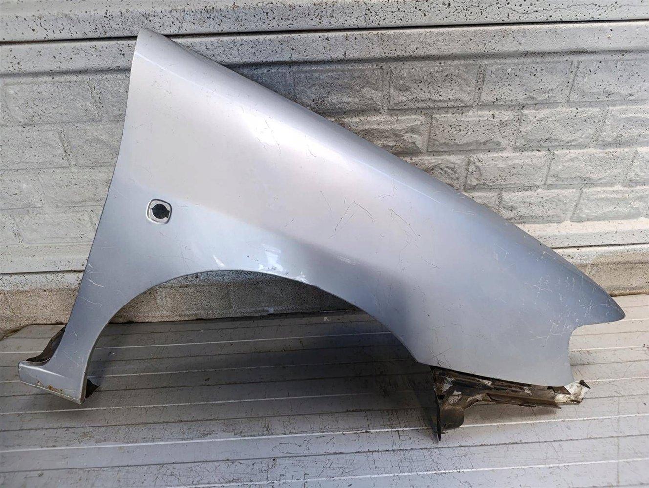 SEAT IBIZA II (6k) 1993-1999 BŁOTNIK PRZEDNI PRAWY ORYGINAŁ (17834090513)