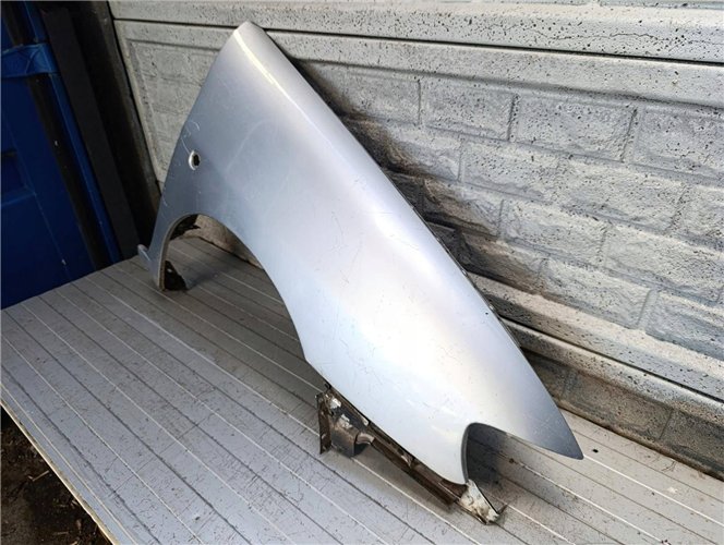 SEAT IBIZA II (6k) 1993-1999 BŁOTNIK PRZEDNI PRAWY ORYGINAŁ (17834090513)