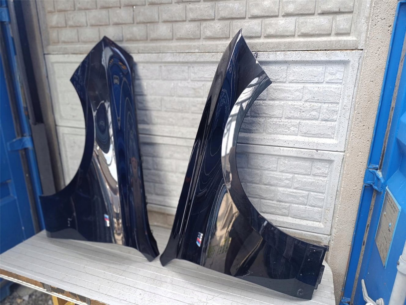 BMW 7 G70 2022- BŁOTNIK PRZEDNI PRAWY LEWY ORYGINAŁ (17840119244)