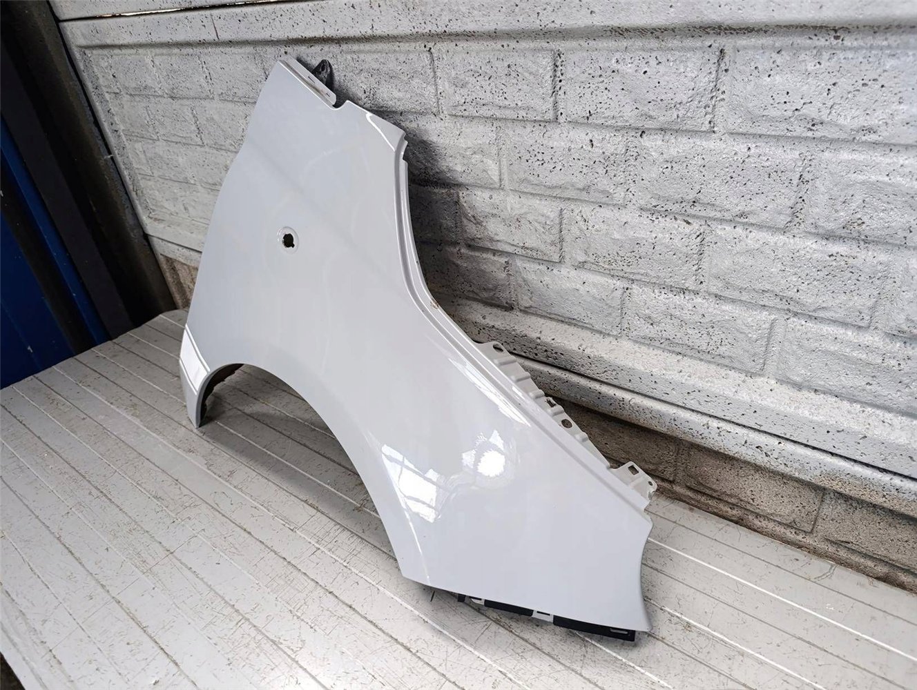 FIAT 500 2007-2024 BŁOTNIK PRAWY PRZEDNI ORYGINAŁ (17840163933)