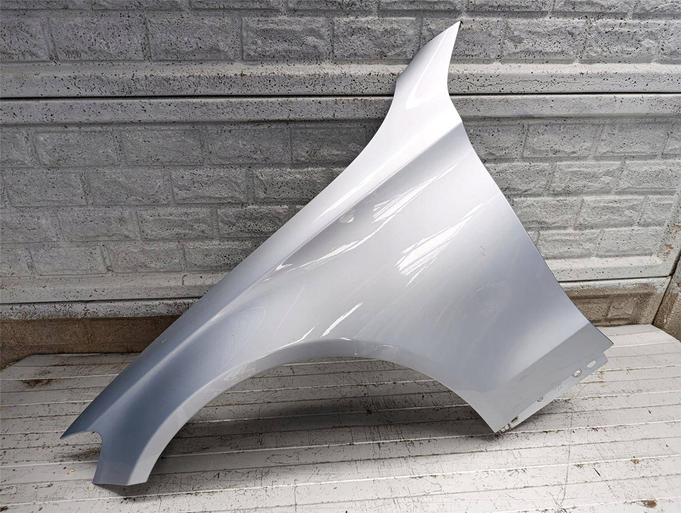 MERCEDES C KLASA W205 14-20 BŁOTNIK LEWY PRZEDNI ORYGINAŁ (17850914650)