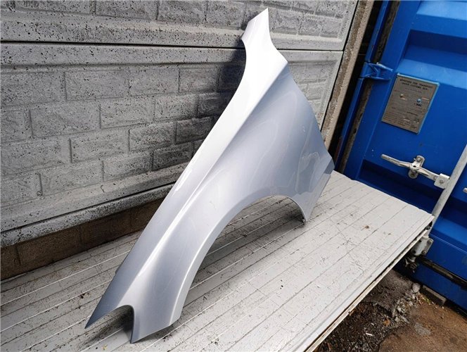 MERCEDES C KLASA W205 14-20 BŁOTNIK LEWY PRZEDNI ORYGINAŁ (17850914650)