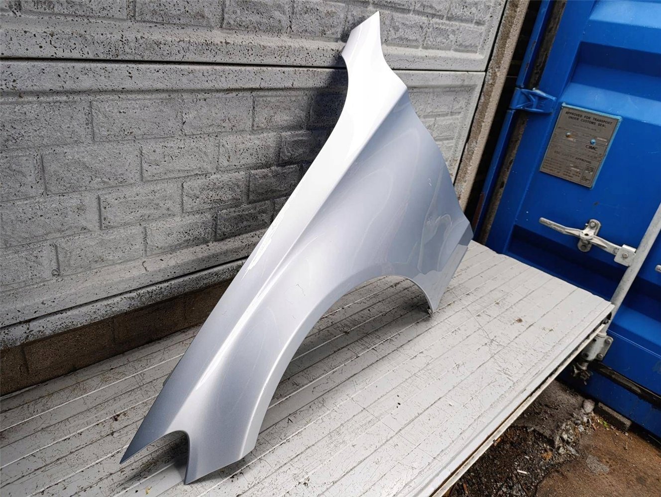 MERCEDES C KLASA W205 14-20 BŁOTNIK LEWY PRZEDNI ORYGINAŁ (17850914650)