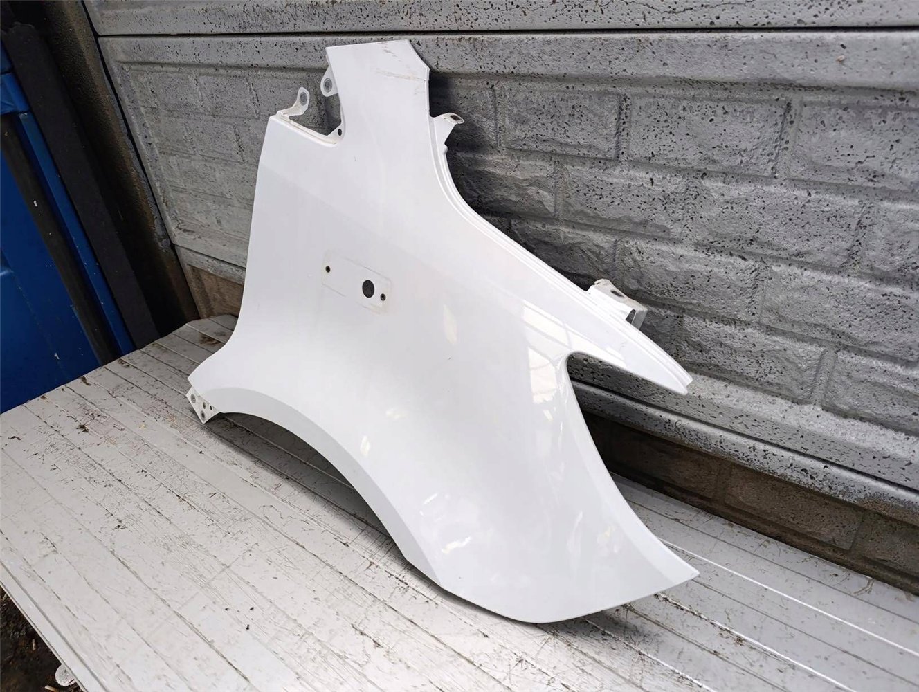 MERCEDES SPRINTER 907 910 18-24 BŁOTNIK PRAWY ORYGINAŁ (17850943535)