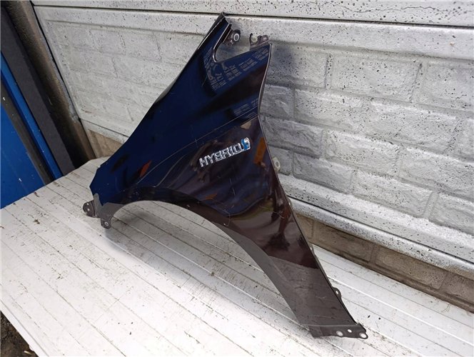 COROLLA E21 HB KOMBI / SUZUKI SWACE BŁOTNIK LEWY ORYGINAŁ (17850962027)