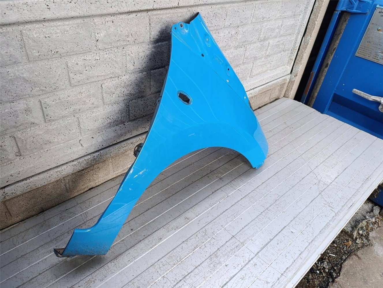 TOYOTA AYGO 2 2014-2022 BŁOTNIK PRAWY PRZEDNI ORYGINAŁ (17850992128)