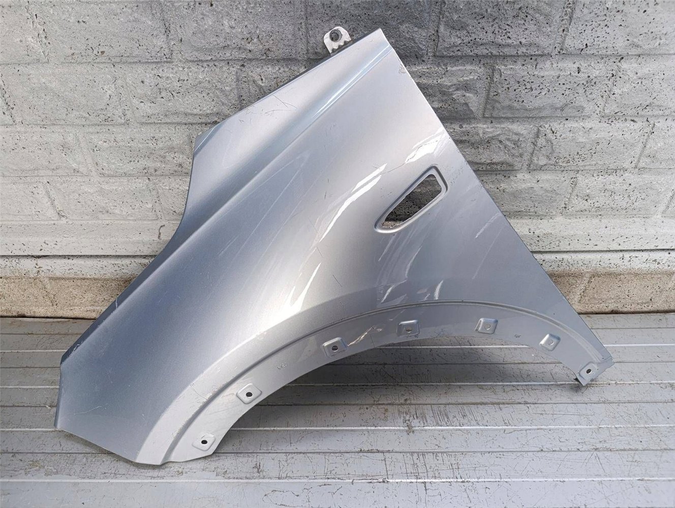 OPEL CROSSLAND X 2018-2024 BŁOTNIK PRZEDNI LEWY ORYGINAŁ (17851018946)