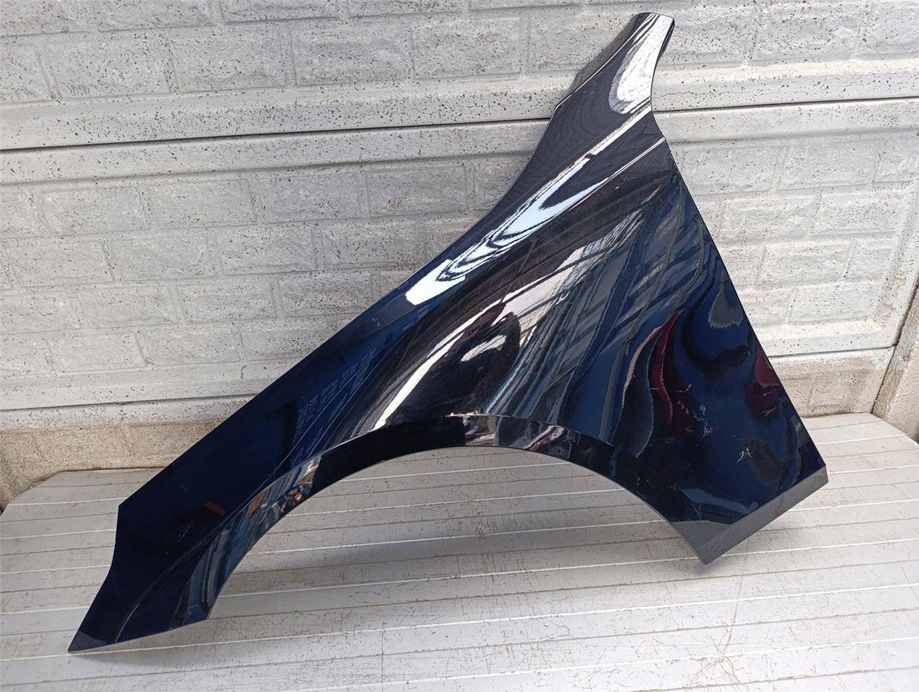 BMW 5 G60 BŁOTNIK LEWY PRZEDNI 2023- ORYGINAŁ (17851045803)