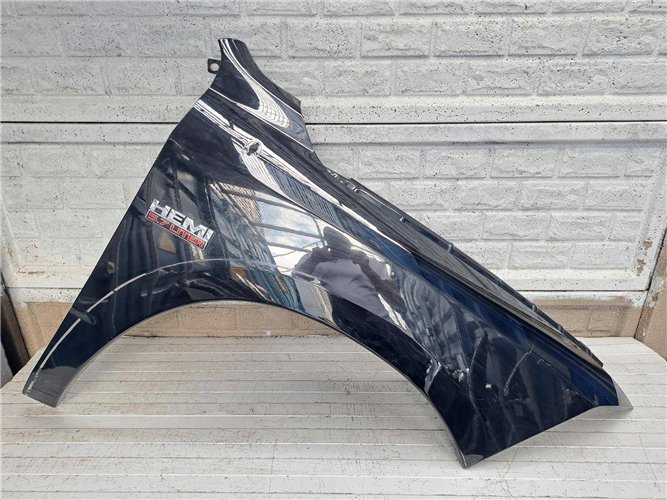 BŁOTNIK PRZEDNI PRAWY DODGE RAM 2008-2018 ORYGINAŁ (17854634830)