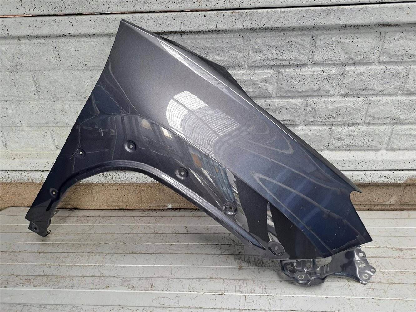 TOYOTA YARIS CROSS 4 IV 19-25 BŁOTNIK PRAWY ORYGINAŁ (17854652634)