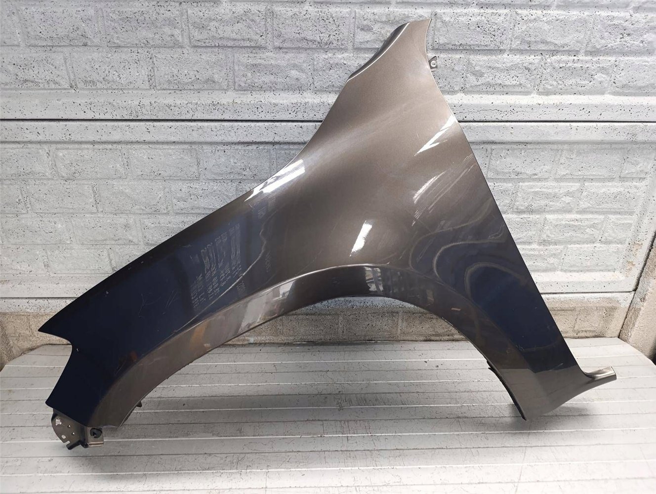 MERCEDES X-KLASA W 470 W470 BŁOTNIK PRZEDNI LEWY ORYGINAŁ (17854725267)