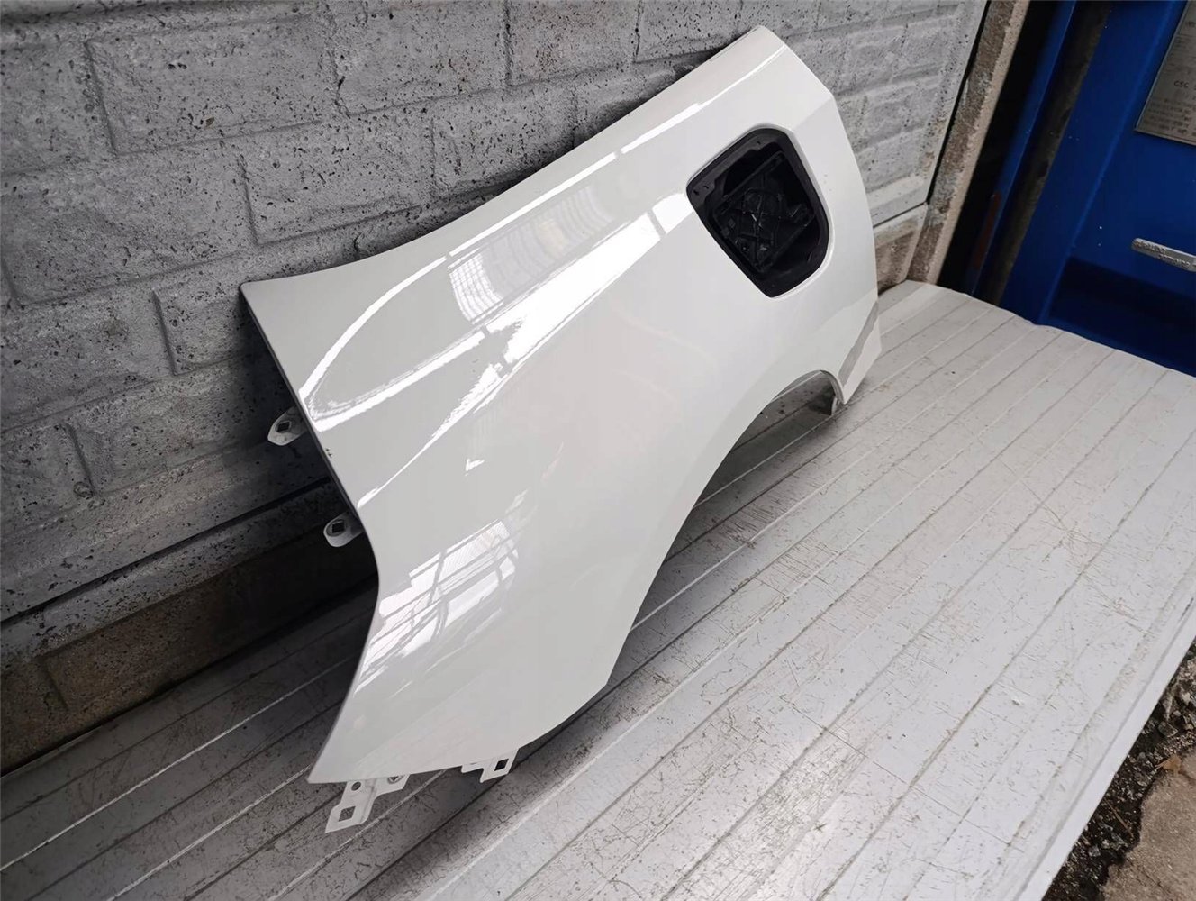 BMW Z4 G29 BŁOTNIK PRAWY TYŁ TYLNI ORYGINAŁ (17854730486)