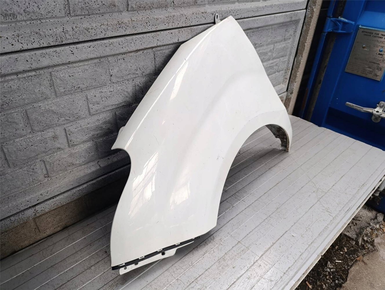 FIAT DOBLO COMBO 10-15 BŁOTNIK PRZEDNI LEWY ORYGINAŁ (17854736200)