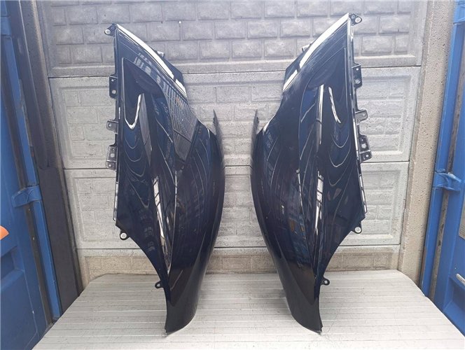 MASERATI MC20 MC-20 BŁOTNIK PRAWY LEWY PRZEDNI ORYGINAŁ (17854771432)