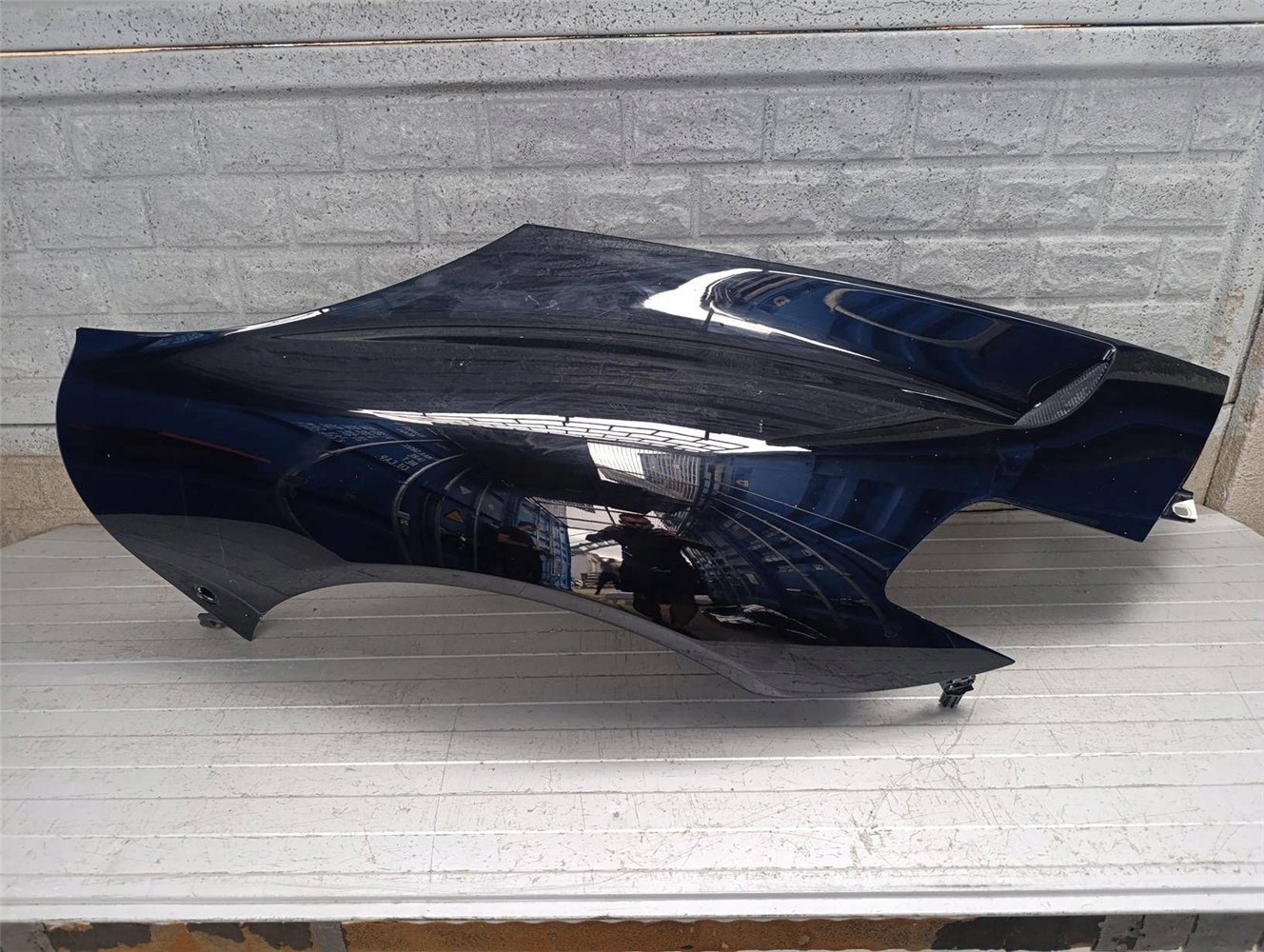 MASERATI MC20 MC-20 BŁOTNIK PRAWY LEWY PRZEDNI ORYGINAŁ (17854771432)