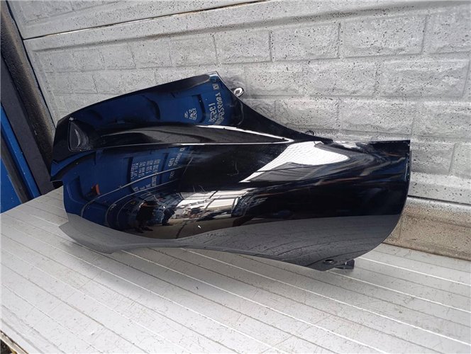 MASERATI MC20 MC-20 BŁOTNIK PRAWY LEWY PRZEDNI ORYGINAŁ (17854771432)