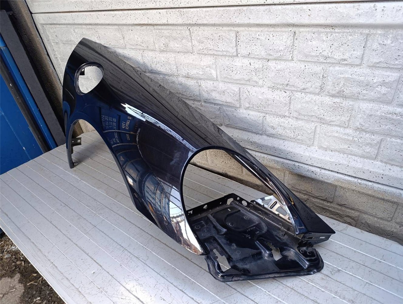 PORSCHE CARRERA 911 991 BŁOTNIK PRZEDNI PRAWY ORYGINAŁ (17861025627)