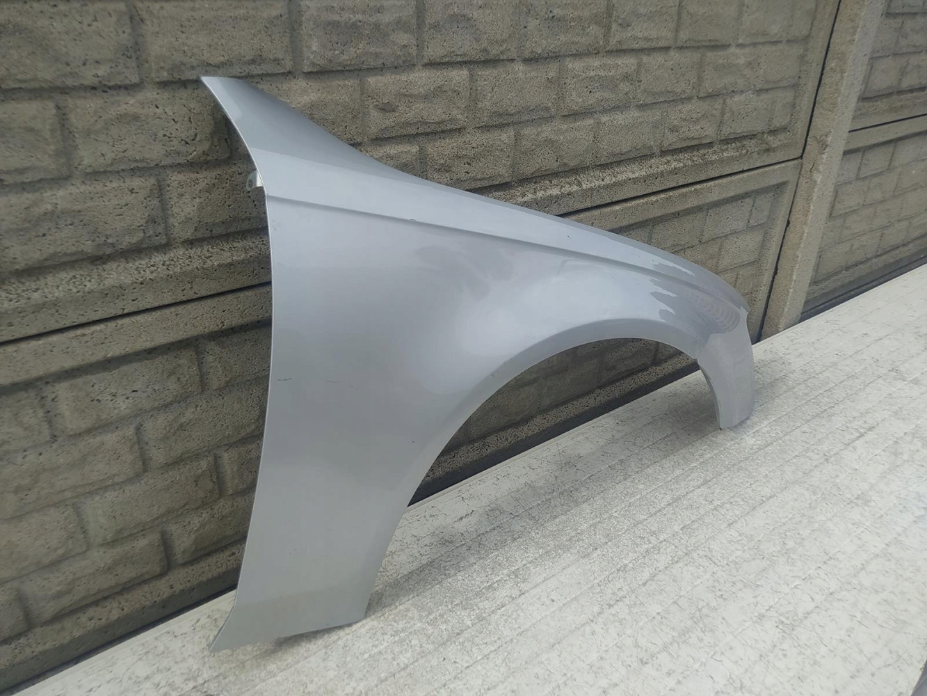 AUDI A4 B8 LIFT 12-16 BŁOTNIK PRZEDNI PRAWY - (12359387907)
