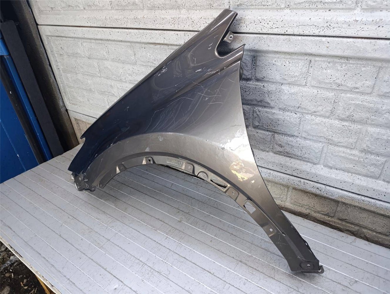 TOYOTA RAV 4 RAV IV 13-19 BŁOTNIK LEWY PRZEDNI ORYGINAŁ (17879723619)