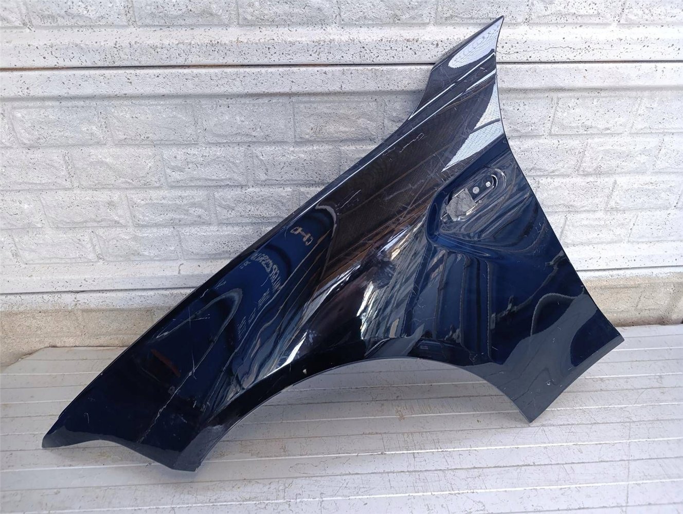 BMW F87 M2 BŁOTNIK PRZEDNI LEWY ORYGINAŁ (17879727155)