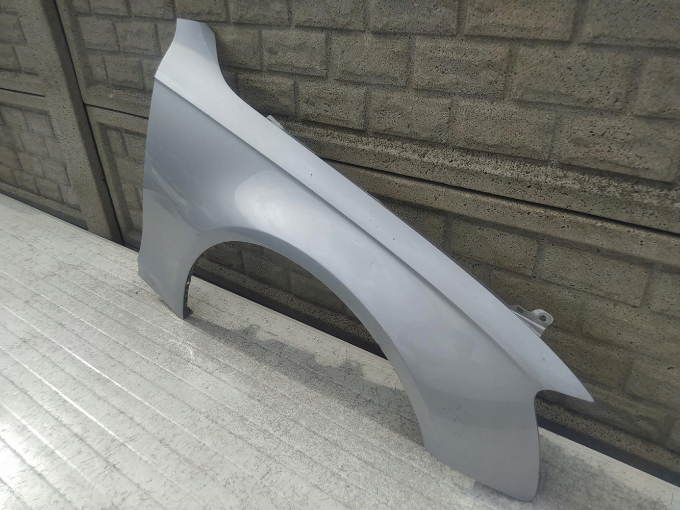 AUDI A4 B8 LIFT 12-16 BŁOTNIK PRZEDNI PRAWY - (12359387907)