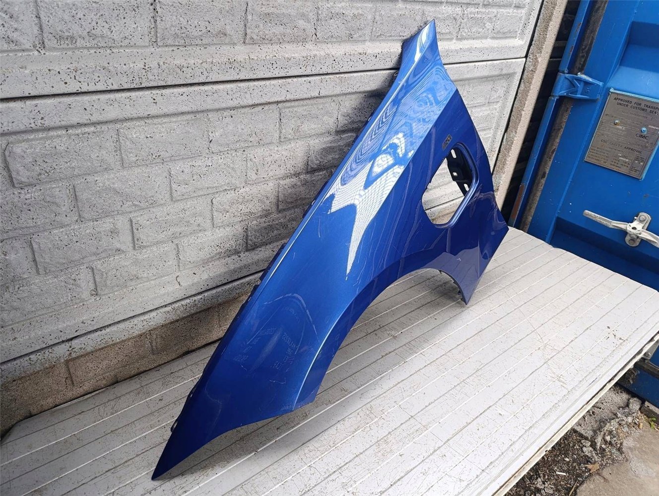 BMW III 3 G20 G21 HYBRID HYBRYDA BŁOTNIK LEWY ORYGINAŁ (17879805075)