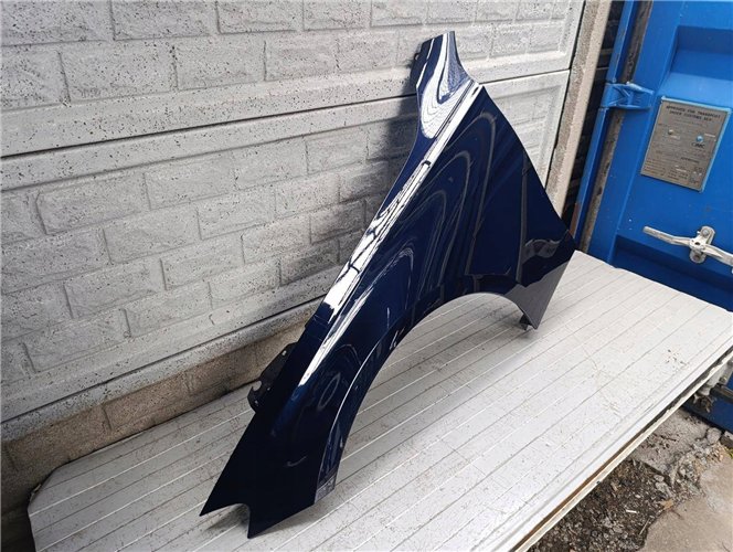 MERCEDES E-KLASA W214 W 214 2023- BŁOTNIK LEWY ORYGINAŁ (17879821861)