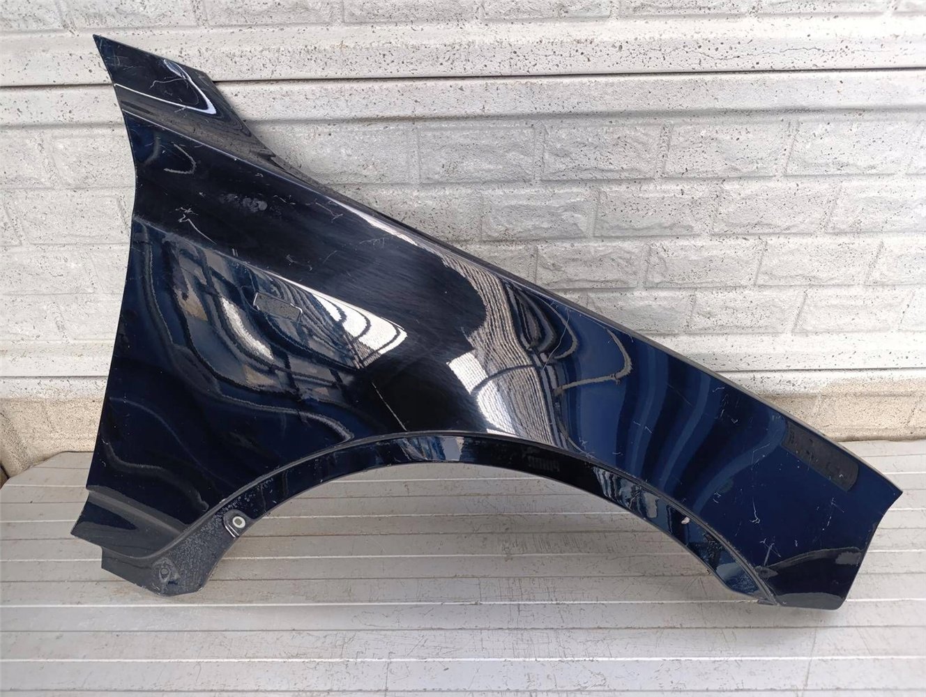 BMW X3 E83 LIFT BŁOTNIK PRAWY PRZEDNI ORYGINAŁ (17879858995)