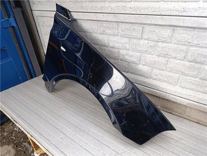 BMW X3 E83 LIFT BŁOTNIK PRAWY PRZEDNI ORYGINAŁ (17879858995)