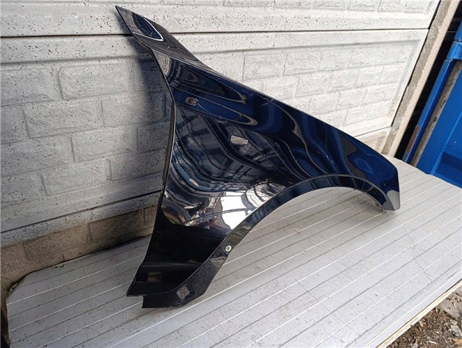 BMW X3 E83 LIFT BŁOTNIK PRAWY PRZEDNI ORYGINAŁ (17879858995)