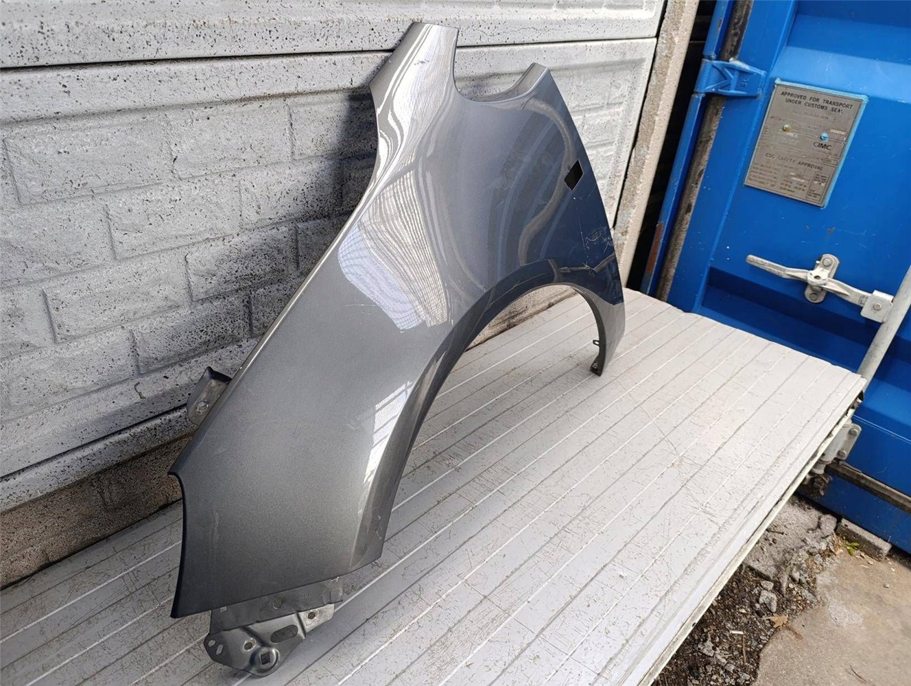 OPEL ASTRA 4 IV J GTC CASCADA 2009-2016 BŁOTNIK PRZEDNI LEWY ORYGINAŁ (17880027790)