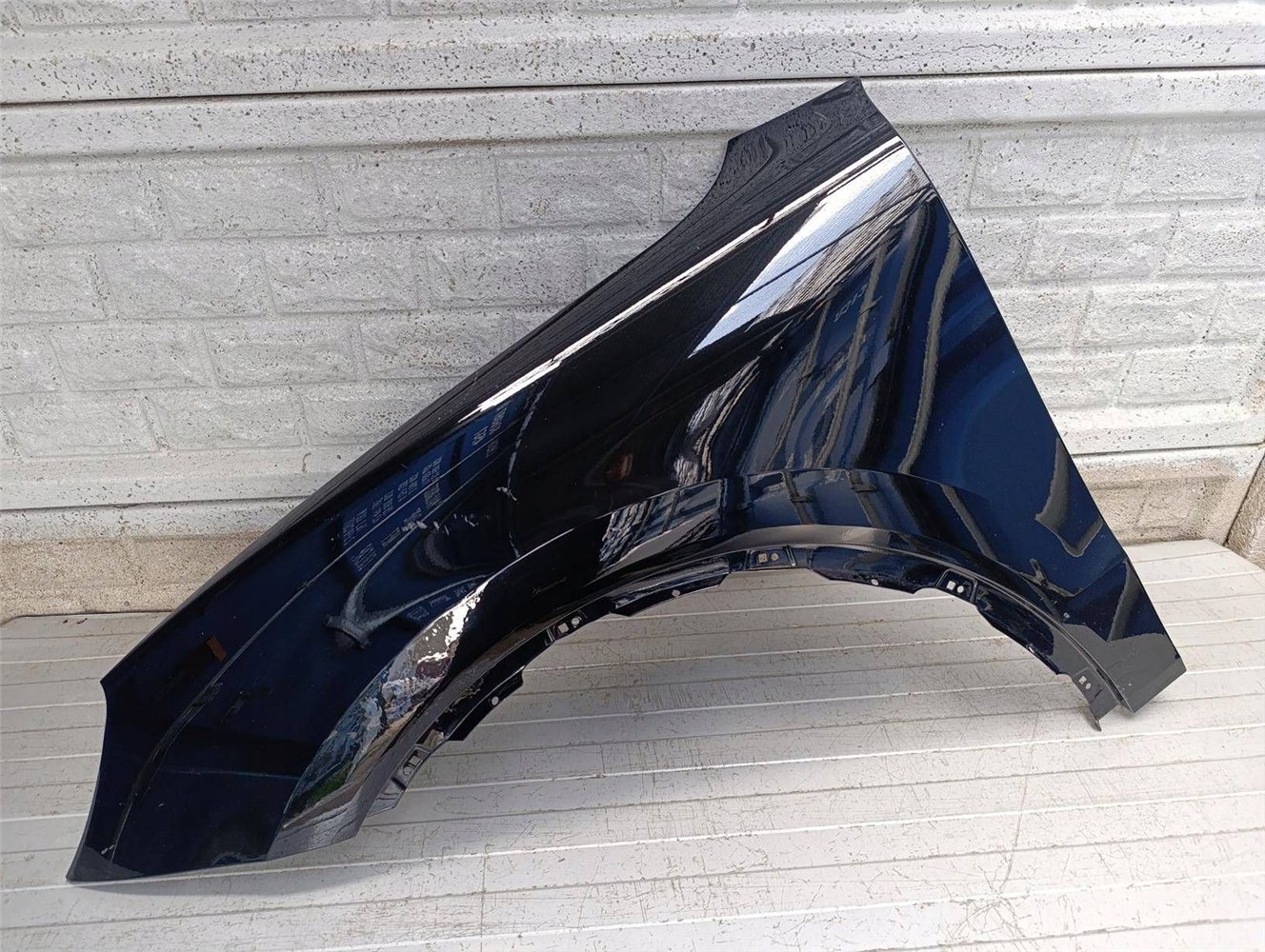 PORSCHE CAYENNE 9Y0 lift BŁOTNIK PRZEDNI LEWY ORYGINAŁ (17880031717)