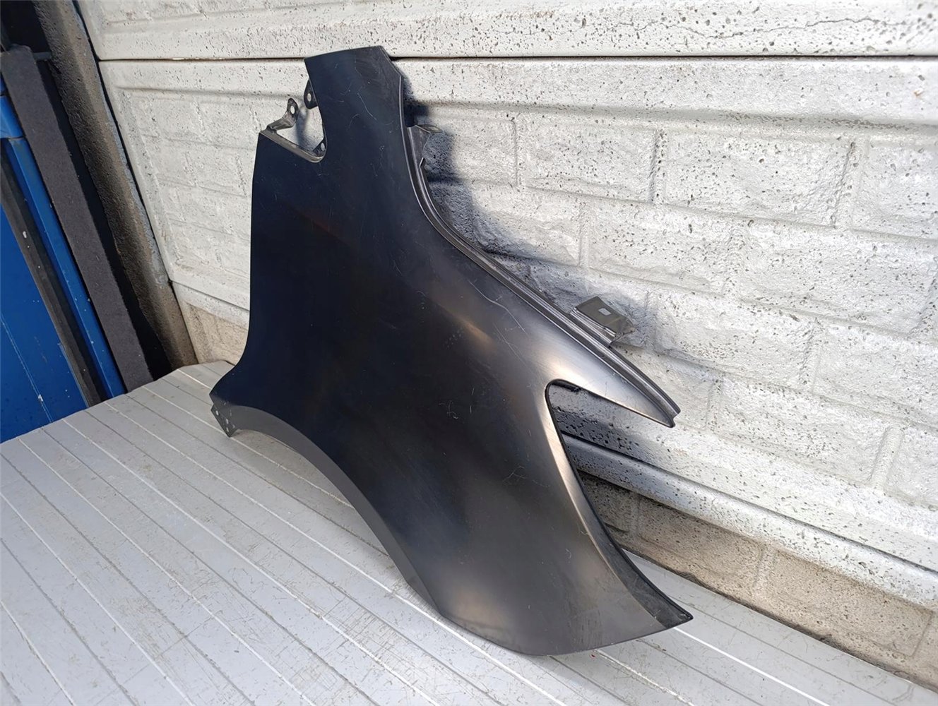 MERCEDES SPRINTER 907 910 18-24 BŁOTNIK PRAWY ORYGINAŁ (17880045664)