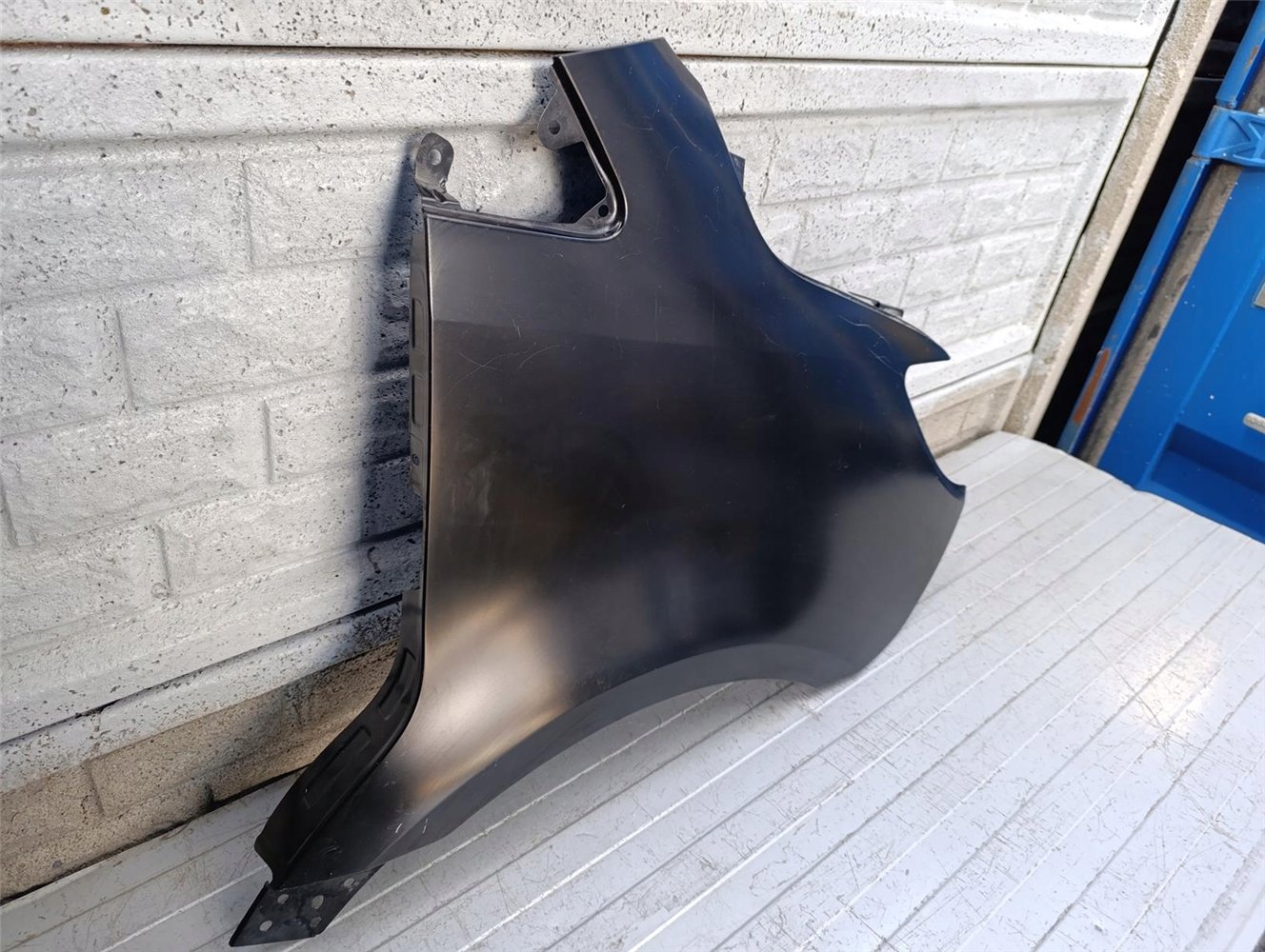 MERCEDES SPRINTER 907 910 18-24 BŁOTNIK PRAWY ORYGINAŁ (17880045664)