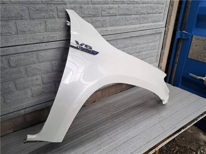 MERCEDES X-KLASA W 470 W470 BŁOTNIK PRZEDNI PRAWY ORYGINAŁ (17882999144)