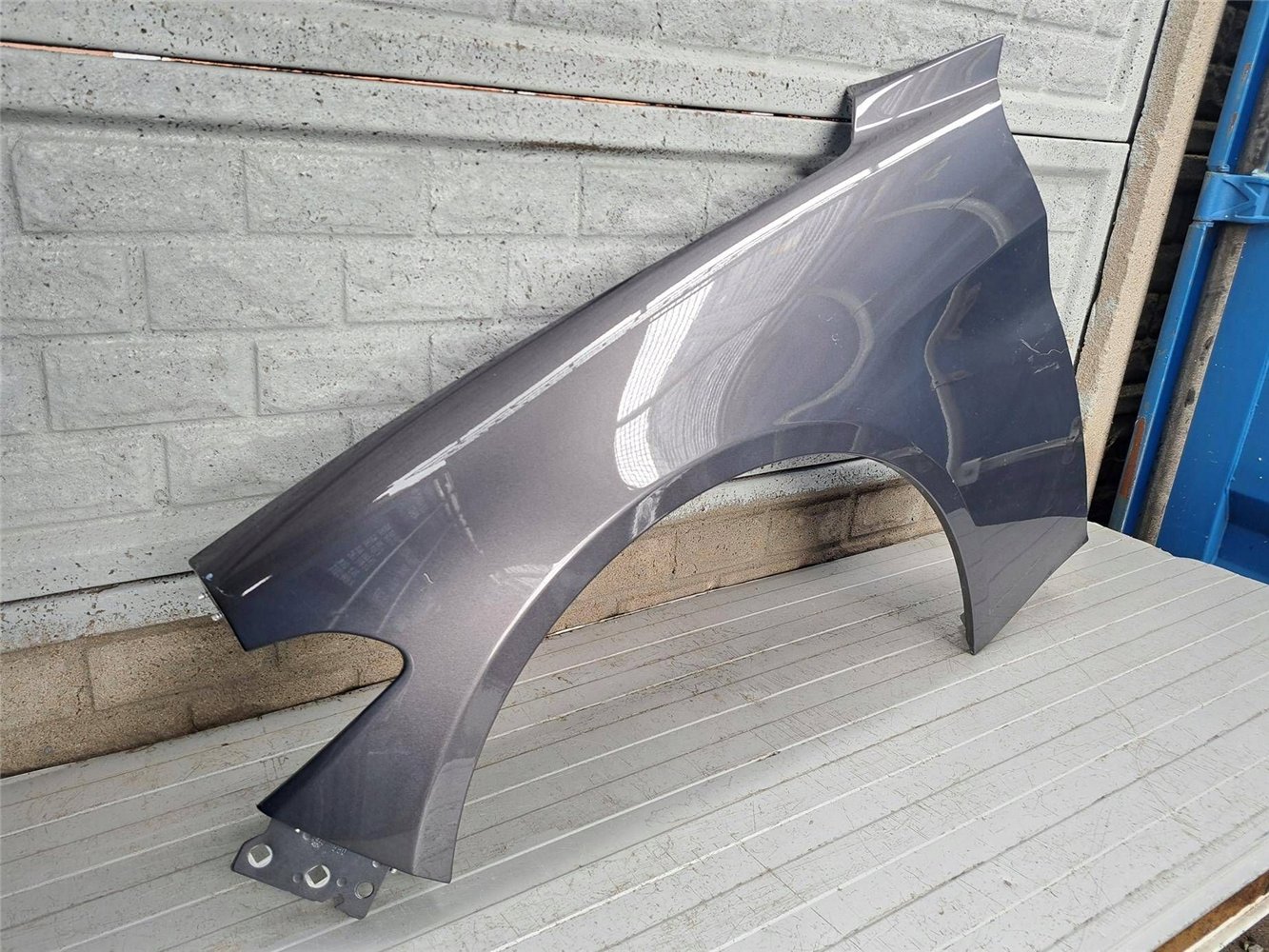 ALFA ROMEO GIULIA BŁOTNIK LEWY PRZEDNI ORYGINAŁ (17883001229)