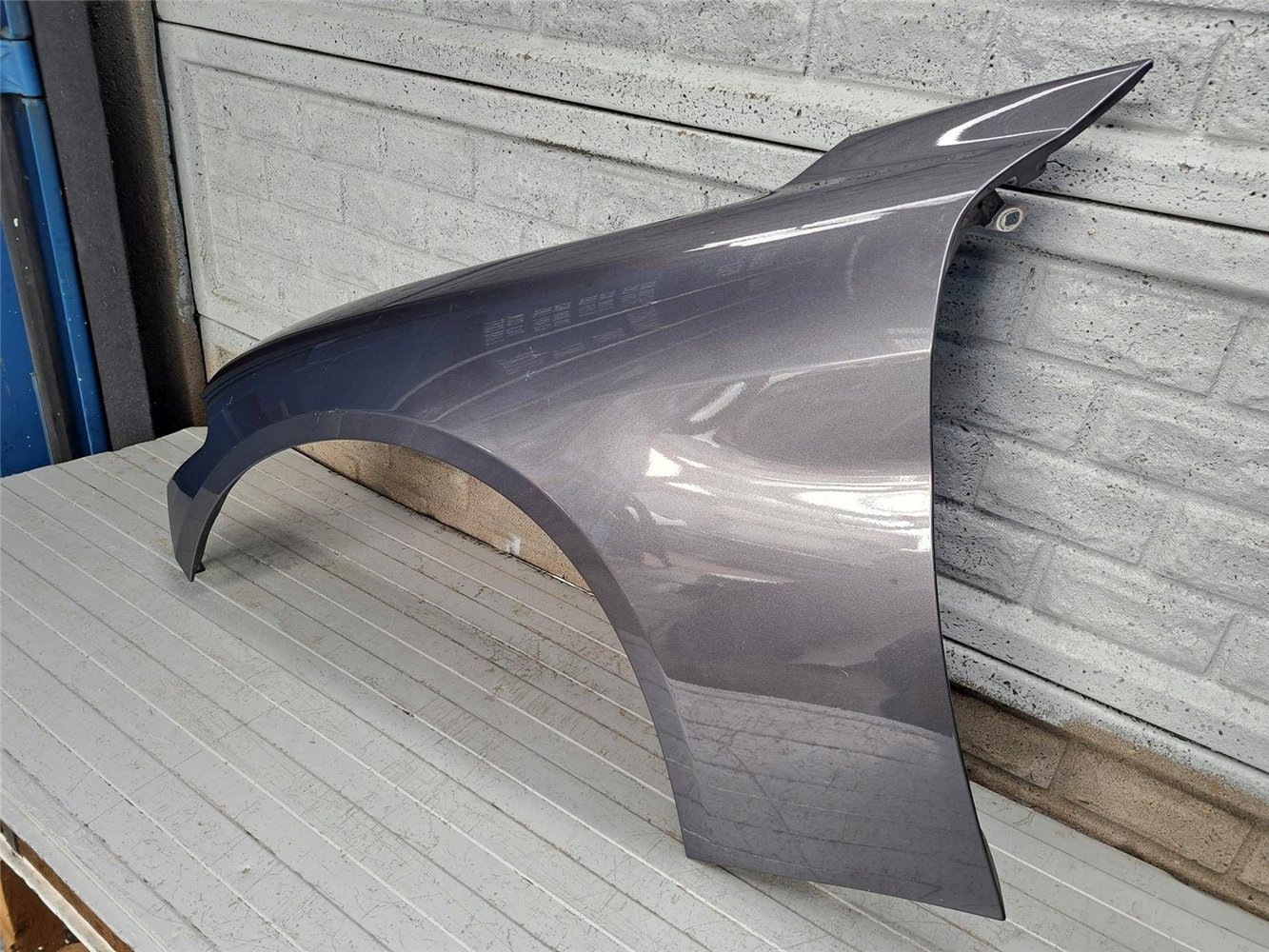 ALFA ROMEO GIULIA BŁOTNIK LEWY PRZEDNI ORYGINAŁ (17883001229)