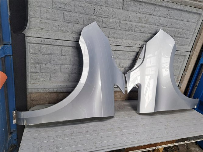 MERCEDES VITO V KLASA W447 15- BŁOTNIK PRAWY LEWY ORYGINAŁ (17883004760)