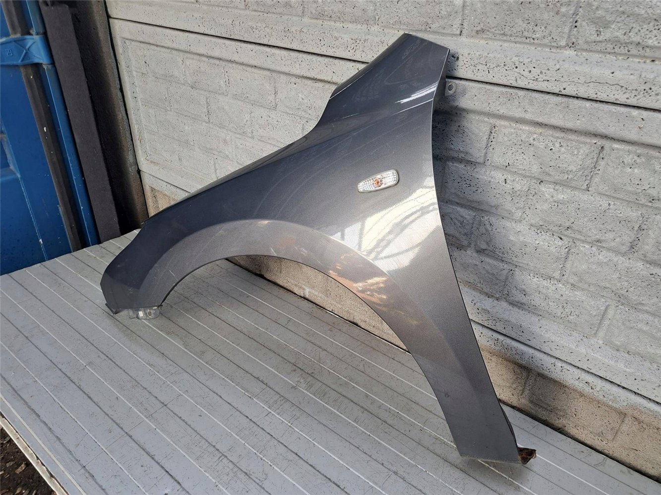 HYUNDAI I30 i30 10 -13 BŁOTNIK LEWY PRZEDNI ORYGINAŁ (17883039071)