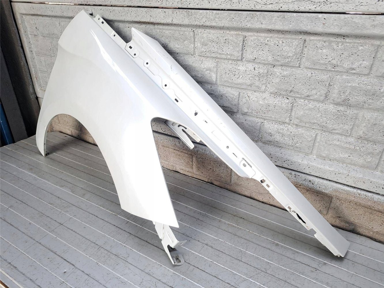 CITROEN DS5 DS 5 11-15 BŁOTNIK PRAWY PRZEDNI ORYGINAŁ (17883041034)