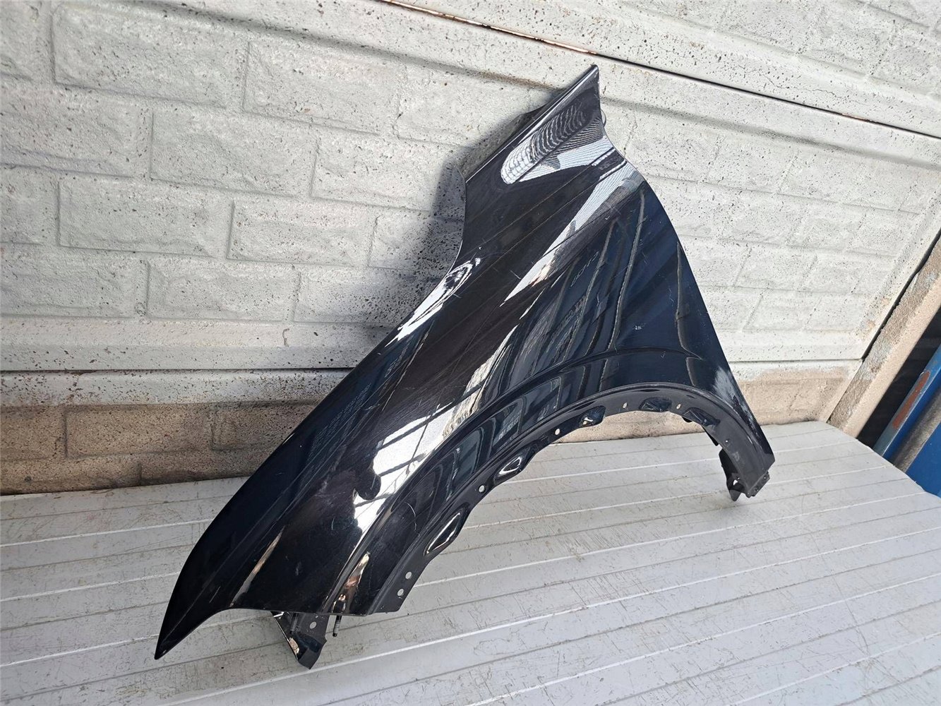 RENAULT MEGANE 5 V E-TECH 24- BŁOTNIK PRZEDNI LEWY ORYGINAŁ (17883043113)