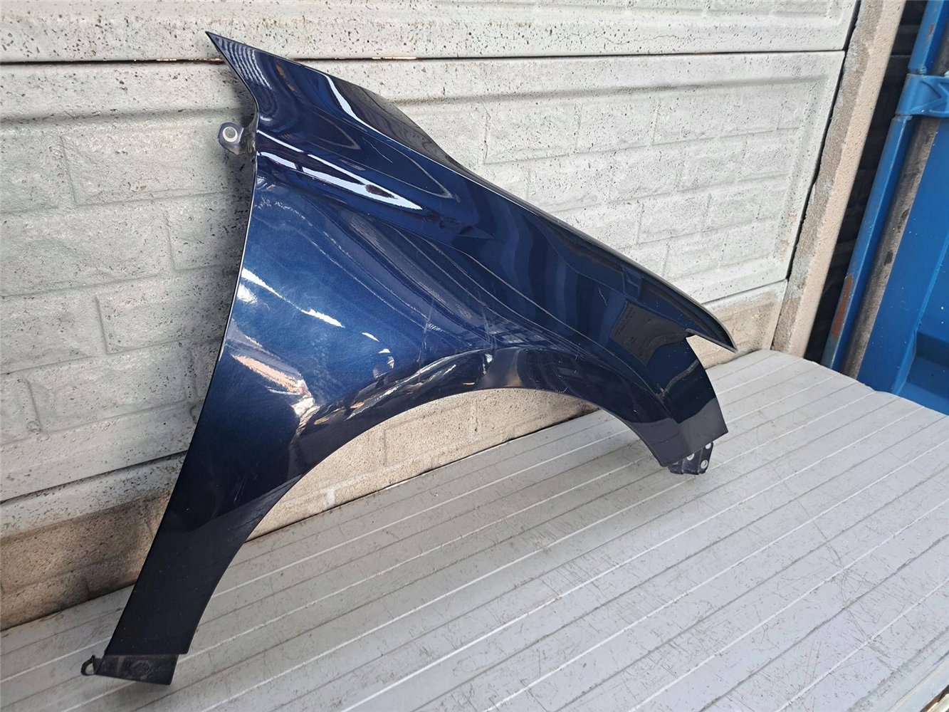 LEXUS CT 200H 10-22 BŁOTNIK PRAWY PRZÓD ORYGINAŁ (17883054533)